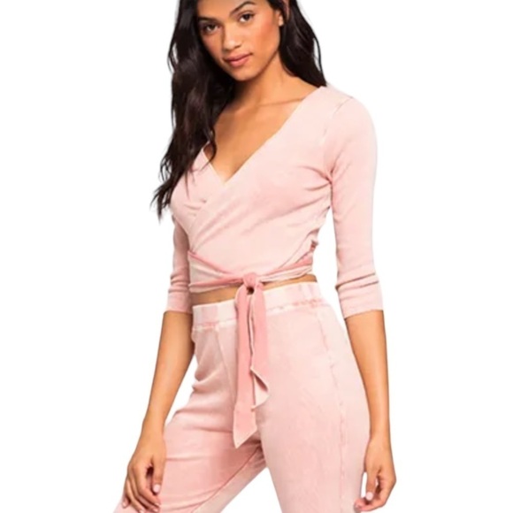 L*SPACE Camilla Wrap Dusty Pink Primrose Top Size XS - Picture 3 of 14